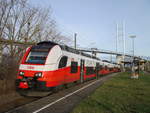 ODEG 4746 056,als RE 9 Sassnitz-Rostock,am 28.Dezember 2019,auf dem Rügendammbahnhof in Stralsund.