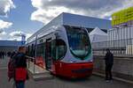 Fr die Straenbahn in Liepaja stellt das kroatische Unternehmen Crotram dreiteilige Straenbahnen vom Typ TMK 2300 her.