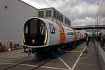 Fr die Tube in Glasgow baut Stadler diese neuen Zge, deren geringe Bauhhe auf dem Messegelnde besonders auffiel.