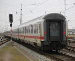 Am Ende des IC 2239(Rostock-Leipzig)lief der 1.Klasse Avmz mit Aufgenommen am 20.02.2015 im Rostocker Hbf.