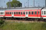 Halberstdter Mitteleinstiegswagen der Bauart Byz439 stand am 12.06.2015 im BW Rostock Hbf abgestellt.