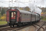 mit 4 Wagen war die 03 2155 im Rostocker Hbf beschftigt.29.10.2016