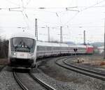 IC Steuerwagen, eine 101 schiebt in Jettingen am 22.02.2019.