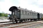  Donnerbüchse  Steuerwagen r.82 951 Es BPwif in Münsingen am 01.05.2014.