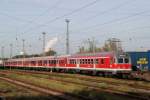 im 52978 von Rostock-Seehafen nach Eberswalde waren noch diese Personenwagen mit zwischen 2xSteuerwagen vom Lwen-Takt und die anderen Regionalbahn Schleswig-Holstein.Rostock-Seehafen(19.10.2012)