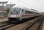 IC-Steuerwagen(Bpmbdzf)mit extra groem DB-Logo als IC 2212 von Koblenz Hbf nach Ostseebad Binz kurz vor der Ausfahrt im Rostocker Hbf.05.02.2016