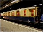 Als Entschdigung fr den Schneesturm am Bernina Pass, durften wir abends ganz vornehm (aber ohne Krawatte) im RhB Pullman Wagen As 1161 dinieren.