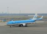 KLM Airbus A330-200 PH-AOA  Dam Amsterdam .