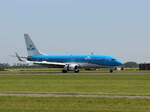 KLM PH-BXE Boeing 737-8K2 mit dem Name  Havik/Hawk  Erstflug dieses Flugzeugs war am 28-04-2000. Flughafen Amsterdam Schiphol, Niederlande. Vijfhuizen 12-05-2024.



KLM PH-BXE Boeing 737-8K2 met de naam  Havik/Hawk  Eerste vlucht van dit vliegtuig was op 28-04-2000. Polderbaan luchthaven Schiphol. Vijfhuizen 12-05-2024.
