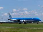 KLM PH-BVS Boeing 777-306ER.