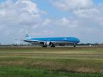 KLM PH-BVP Boeing 777-306ER mit dem Name  Nationaal Park Jasper .