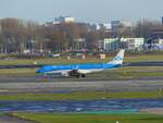 KLM Cityhopper PH-EZC Embraer 190 Flughafen Amsterdam Schiphol, Niederlande 10-12-2019.