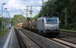 CFL/Akiem 37053 mit dem Zement Express nach Deuna in Schleswig.