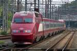 Wegen Bauarbeiten an die Neubaustrecke Bruxelles-MidiAntoign wurden die EuroStar (ex-Thalys) Z�ge zwischen Bruxelles-Midi und Paris Nord �ber die alte Strecke Bruxelles--Mons--Quevy--St.Quentin--Paris