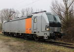 193 922-2 stand am 04.04.2021 in der Landestraße am ehemaligen S-Bahnhaltepunkt Rostock-Hinrichsdorfer Str.