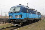 383 005-6 von CD-Cargo stand am 04.04.2021 in der Landestraße am ehemaligen S-Bahnhaltepunkt Rostock-Hinrichsdorfer Str.