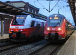 4746 556 und 442 344 am Morgen des 07.03.2020 im Rostocker Hbf.