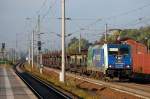 EU43-003 der PKP-Cargo mit leeren Autotransportzug in Rathenow in Richtung Wustermark.