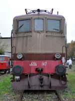 E 636 147 der FS ist eine G�stelok im Bahnpark Augsburg am 25.10.2009.