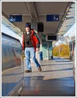 Einer der sieben Zwerge hat sich wohl verlaufen....;-)   Gesehen am 23.11.2013 im Bahnhof  Brügge (Brugge).