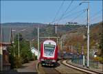 Der IR 3737 Troisvierges - Luxembourg f�hrt am 25.10.2012 in den Bahnhof von Kautenbach ein.