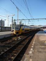 Ein VIRM-Triebwagen im Bahnhof Utrecht.