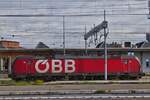 �BB Lok 1293 051-9 wartet im Bahnhof von Verona Porta Nuovo auf ihren n�chsten Einsatz.