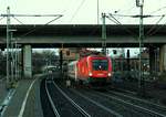 ÖBB 1016 011-7 mit dem IC 2191 verlässt hier den Bahnhof Hamburg-Harburg.