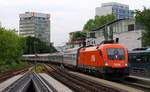 ÖBB 1116 110-8(REV/Lz/06.03.15)hat hier mit dem EN 490  Hans Albers  aus Wien kommend Einfahrt in den Bhf Hamburg-Dammtor.