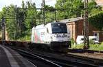 WLB 1216 955  Roland  mit Containertragwagen-Leerzug auf dem Weg in den Hamburger Hafen.