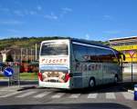 SETRA S411 HD von FISCHER Reisen aus Obersterreich am 5.10.2012 in Krems an der Donau.