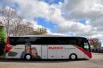 Setra 515 HD von Blaguss Reisen aus Wien am 14.10.2014 in Krems.