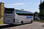 Nachschuss auf den MERCEDES BENZ TRAVEGO von JABLONSKI Reisen im Juli 2013 in Krems unterwegs.