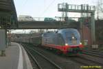 27/01/2015:  Hectorrail 242.502 mit Papierzug in Hamburg-Harburg auf dem Weg nach Padborg (DK)