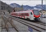 Der neuen EVO TMR Region Alpes RABe 533 701 erreichte Orsières und wendet auf die Gegenleistung, die jedoch erst in gut einer halben Stunde abfahren wird und mir somit Zeit bietet, Zug und