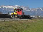 Zwischen Buchs und Sevelen f�hrt Tm 234 064-4 mit ihrem einen Wagen Richtung Sargans (07.03.2014).