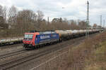 482 022-1 mit Kesselwagen am Haken, ist auf den Weg nach Hamburg.