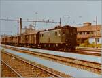 Eine SBB Ae 3/5 wartet in Aarau (Rangierbahnhof) mit dme Gütrzug 8650 auf die Abfahrt.