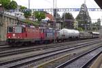 Gleisbauzug mit 420 257 steht am 29 Mai 2019 in Spiez.