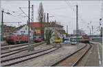 DB V 218, SBB Re 4/4 II und eine ÖBB 1144 zeigen sich auf diesem Bild von Lindau.