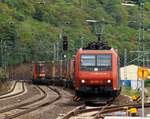 SBB Cargo 9185 4 482 001-5 wird hier mit einem  Arcese  KLV im Bhf Kaub am Rhein auf die Seite genommen.