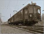 Der historische Martigny - Chatelard (MC) BCFe 4/4 N 15 mit dem BFZt4 75 wartet als Gastzug des Blonay - Chamby Themenveranstaltung  Le Valais en fte sur la BC  in Blonay auf den nchsten Einsatz.