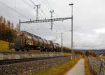 Vierachsige Schmalspur Drehgestell-Kesselwagen RhB Za 8111 und RhB Za 8109 fr Heizl/Diesel, abgestellt am 02.11.2019 in Pontresina.