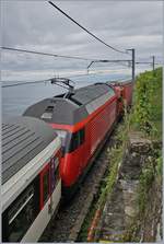 Impressionen vom nicht so gelungenen ersten  Umleitungswochenende  über die  Train des Vignes  Strecke infolge baubedingter Streckensperrung Vevey- Lausanne: Der Hilfszug XTmas 99 85 9177 004-0