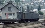 Ae 3/5 10222 vor einem Autozug durch den Gotthard-Tunnel im Mai 1980 in Gschenen