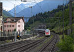 RABe 501 014 'Kanton Bern' und RABe 501 012 'Kanton Solothurn' in Gurtnellen. Juli 2024.