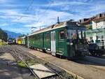 Autour de la voie ferrée / Rund um die eiserne Bahn (Herbstevent 2024) - Der GFM (Historique)  BDe 4/4 141 (Baujahr 1972) ist in Blonay angekommen und wartet auf das Manöver um dann seinen