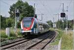 Der SBB LEX RABe 522 230 verlässt Satigny in Richtung La Plaine,     28.