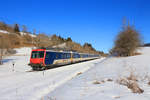 Auf der französischen Strecke Les Verrières - Pontarlier (-Frasne): Der stossende Triebwagen 562 001 im Aufstieg nach Les Verrières auf die eisig kalten Jurahöhen.