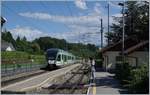 Der RBe 4/8 49 und LEB Be 4/8 35  Romanel  erreichen die Station Jouxtens-Mzery.

22. Juni 2020